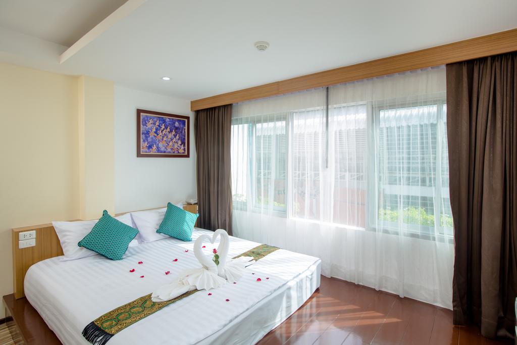 Patong Landmark Hotel ภายนอก รูปภาพ