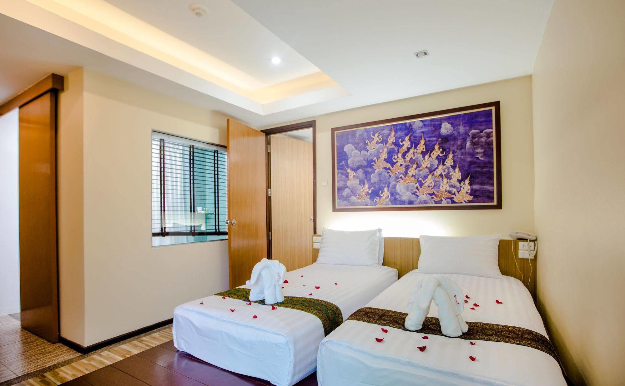 Patong Landmark Hotel ภายนอก รูปภาพ