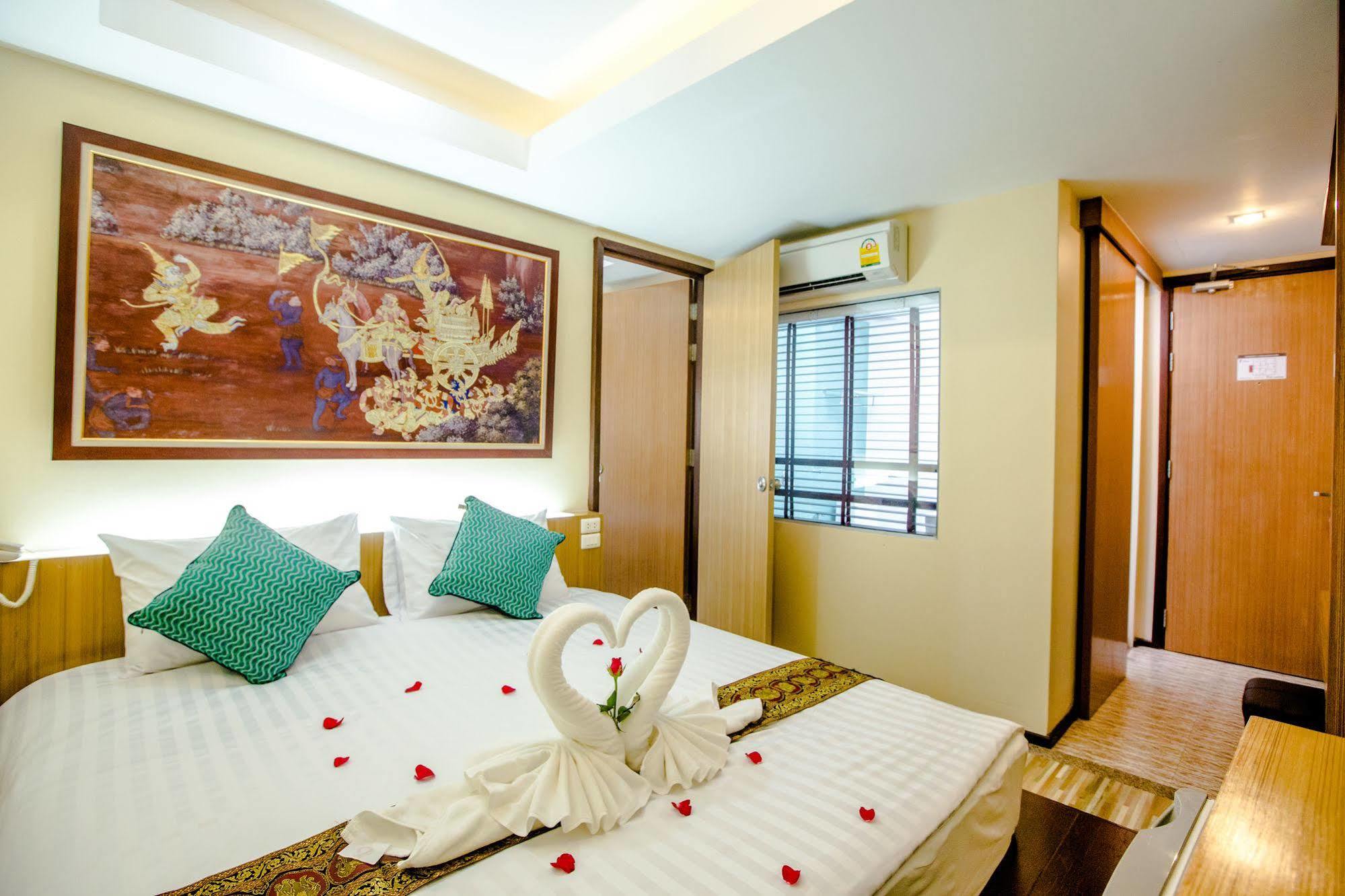 Patong Landmark Hotel ภายนอก รูปภาพ
